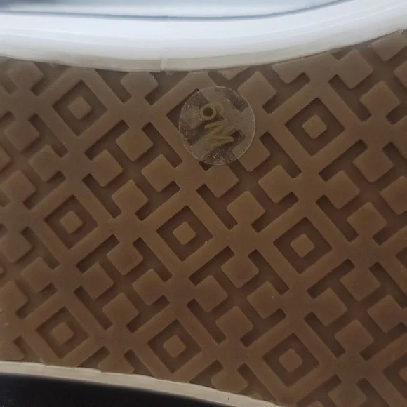 Tory Burch Slip Ons Black And White Shoes - Picture 6 of 8